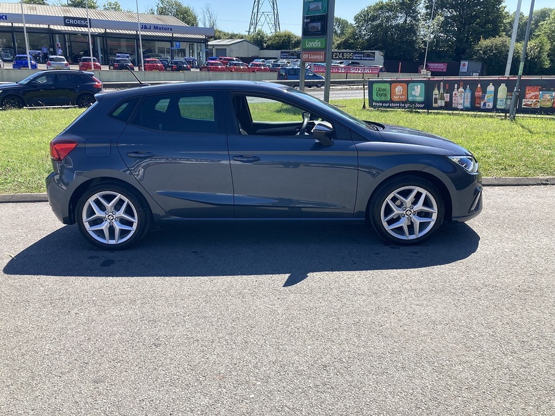 SEAT 1.0 TSI FR Hatchback 5dr Petrol Manual Euro 6 (s/s) GPF (95 ps)