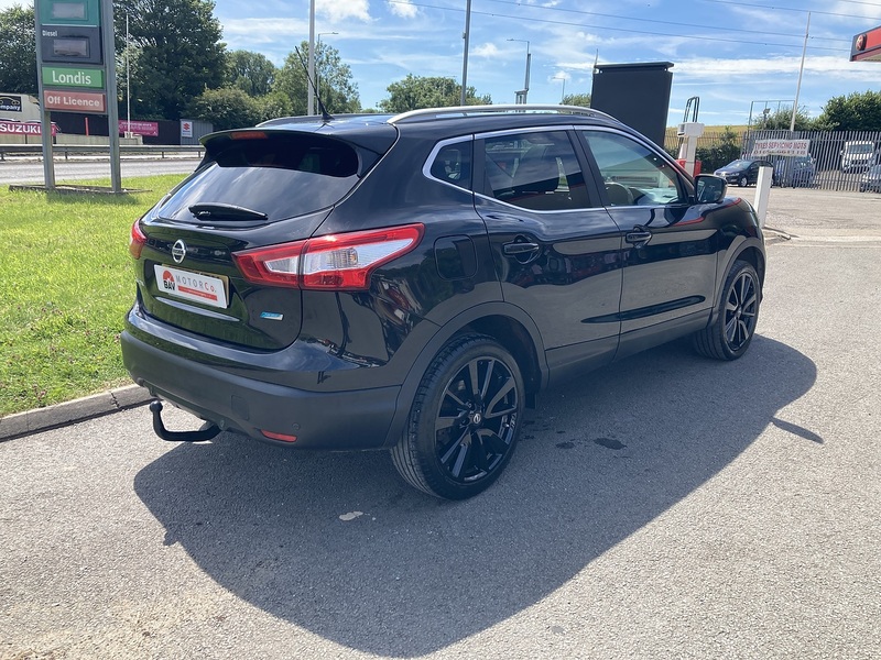 Nissan 1.5 dCi Tekna SUV 5dr Diesel Manual 2WD Euro 6 (s/s) (110 ps)