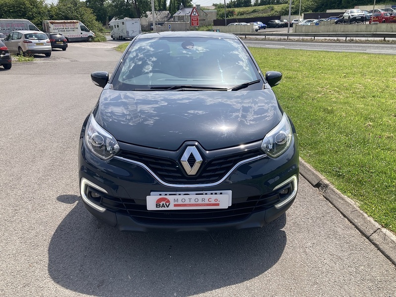 Renault 0.9 TCe ENERGY Iconic SUV 5dr Petrol Manual Euro 6 (s/s) (90 ps)