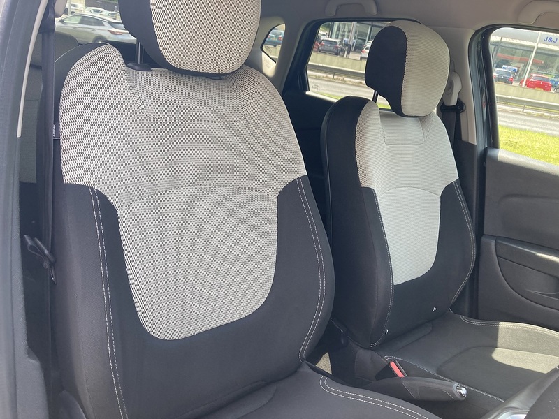 Renault 0.9 TCe ENERGY Iconic SUV 5dr Petrol Manual Euro 6 (s/s) (90 ps)