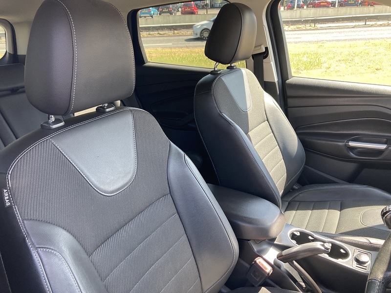 Ford 2.0 TDCi Titanium SUV 5dr Diesel Manual 2WD Euro 6 (s/s) (150 ps)