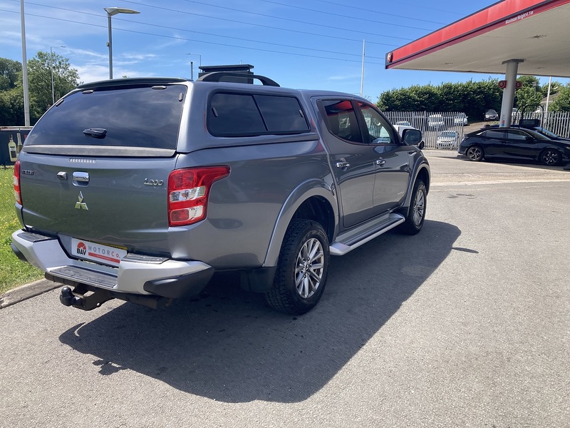 Mitsubishi 2.4 DI-D DC Warrior Pickup Double Cab 4dr Diesel Auto 4WD Euro 6 (178 ps)