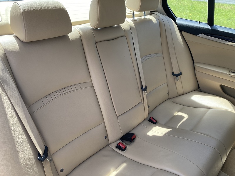 BMW 2.0 520d Luxury Saloon 4dr Diesel Auto Euro 6 (s/s) (184 ps)