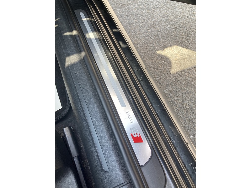 Audi 2.0 TDI Black Edition Estate 5dr Diesel Manual Euro 5 (s/s) (150 ps)