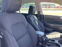 Kia 1.6 GDi 2 SUV 5dr Petrol Manual Euro 6 (s/s) (130 bhp)