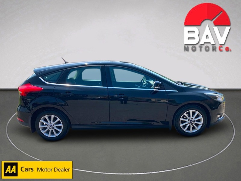 Ford 1.0T EcoBoost Titanium Hatchback 5dr Petrol Manual Euro 6 (s/s) (125 ps)