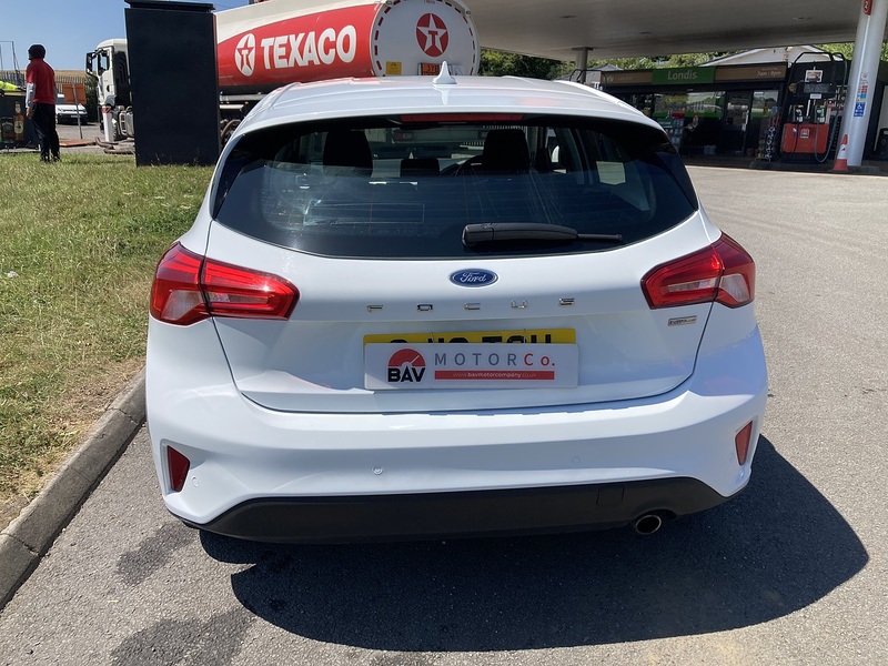 Ford 1.5 EcoBlue Zetec Hatchback 5dr Diesel Manual Euro 6 (s/s) (120 ps)