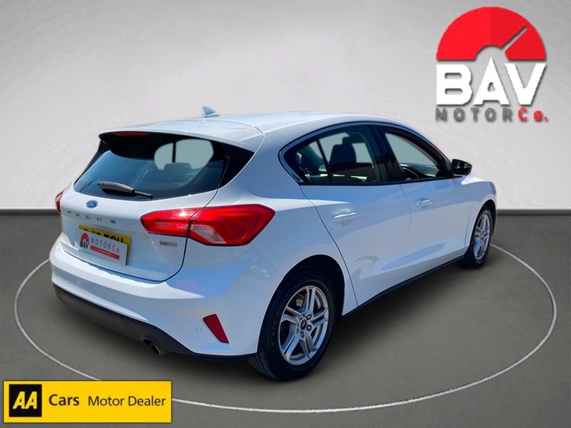 Ford 1.5 EcoBlue Zetec Hatchback 5dr Diesel Manual Euro 6 (s/s) (120 ps)