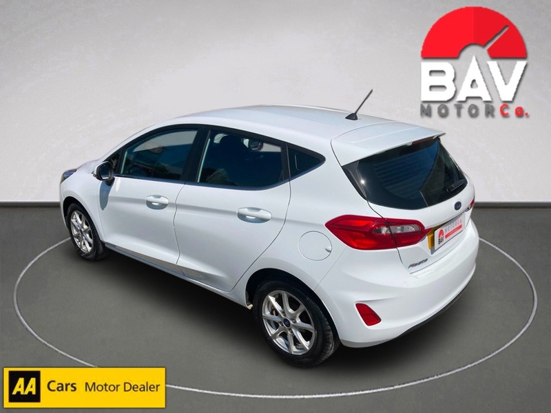 Ford 1.0T EcoBoost Zetec Hatchback 5dr Petrol Manual Euro 6 (s/s) (100 ps)