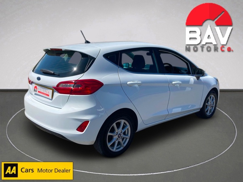 Ford 1.0T EcoBoost Zetec Hatchback 5dr Petrol Manual Euro 6 (s/s) (100 ps)