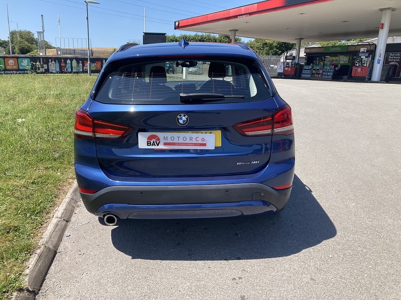 BMW 1.5 18i SE SUV 5dr Petrol Manual sDrive Euro 6 (s/s) (136 ps)