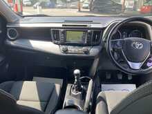 Toyota 2.0 D-4D Business Edition SUV 5dr Diesel Manual Euro 6 (s/s) (Safety Sense, Nav) (143 ps)