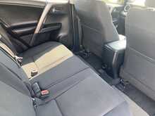 Toyota 2.0 D-4D Business Edition SUV 5dr Diesel Manual Euro 6 (s/s) (Safety Sense, Nav) (143 ps)