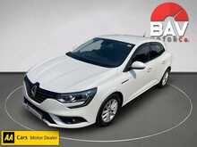 Renault 1.2 TCe Dynamique Nav Hatchback 5dr Petrol Manual Euro 6 (s/s) (130 ps)