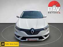 Renault 1.2 TCe Dynamique Nav Hatchback 5dr Petrol Manual Euro 6 (s/s) (130 ps)