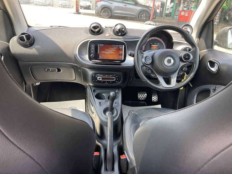 Smart 0.9T Edition Blue Coupe 2dr Petrol Twinamic Euro 6 (s/s) (90 ps)