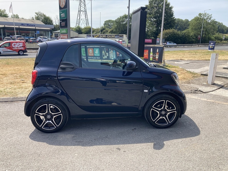 Smart 0.9T Edition Blue Coupe 2dr Petrol Twinamic Euro 6 (s/s) (90 ps)