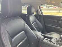 Jaguar 2.0d Prestige Saloon 4dr Diesel Manual Euro 6 (s/s) (163 ps)