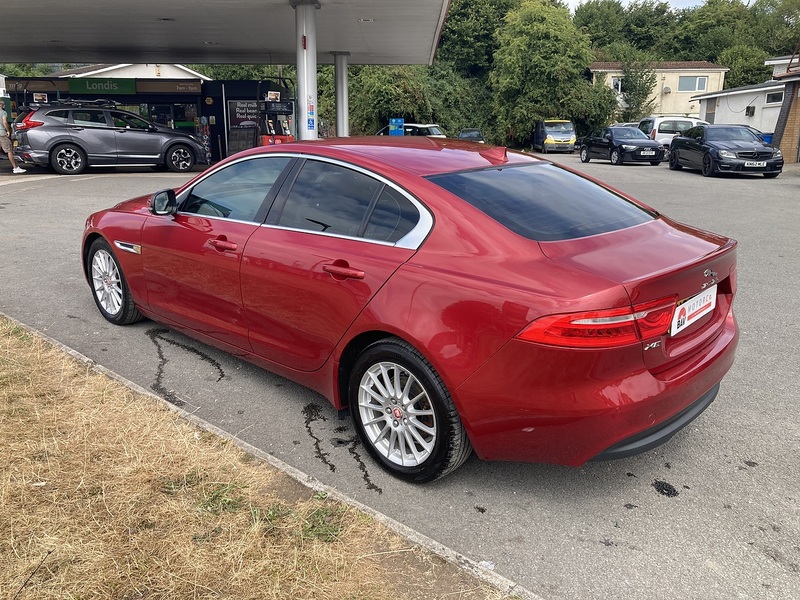 Jaguar 2.0d Prestige Saloon 4dr Diesel Manual Euro 6 (s/s) (163 ps)