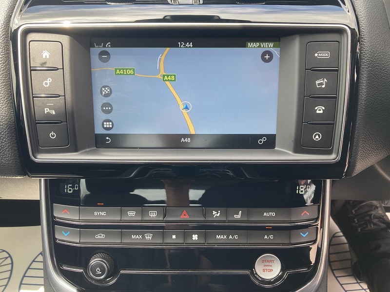 Jaguar 2.0d Prestige Saloon 4dr Diesel Manual Euro 6 (s/s) (163 ps)