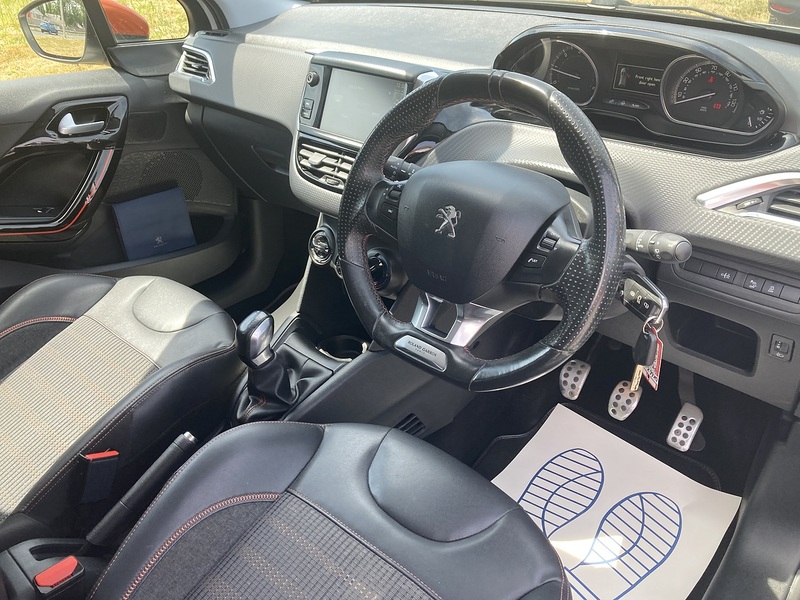 Peugeot 1.6 BlueHDi Roland Garros Hatchback 5dr Diesel Manual Euro 6 (100 ps)