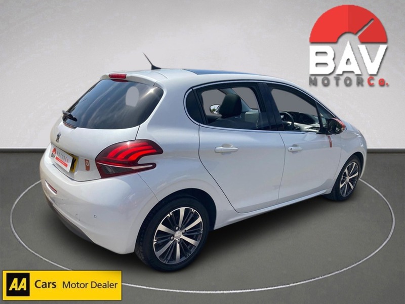 Peugeot 1.6 BlueHDi Roland Garros Hatchback 5dr Diesel Manual Euro 6 (100 ps)