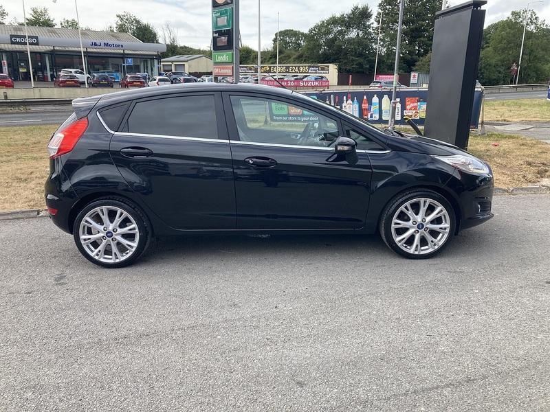 Ford 1.0T EcoBoost Titanium X Hatchback 5dr Petrol Manual Euro 6 (s/s) (125 ps)