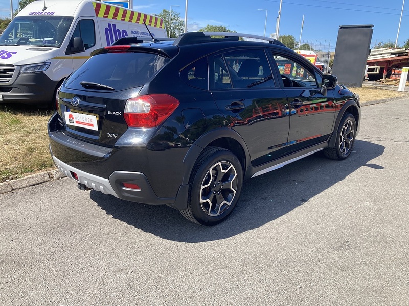 Subaru 2.0i Black SUV 5dr Petrol Lineartronic 4WD Euro 5 (s/s) (150 ps)