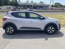 Dacia 1.0 TCe Journey Hatchback 5dr Petrol Manual Euro 6 (s/s) (90 ps)