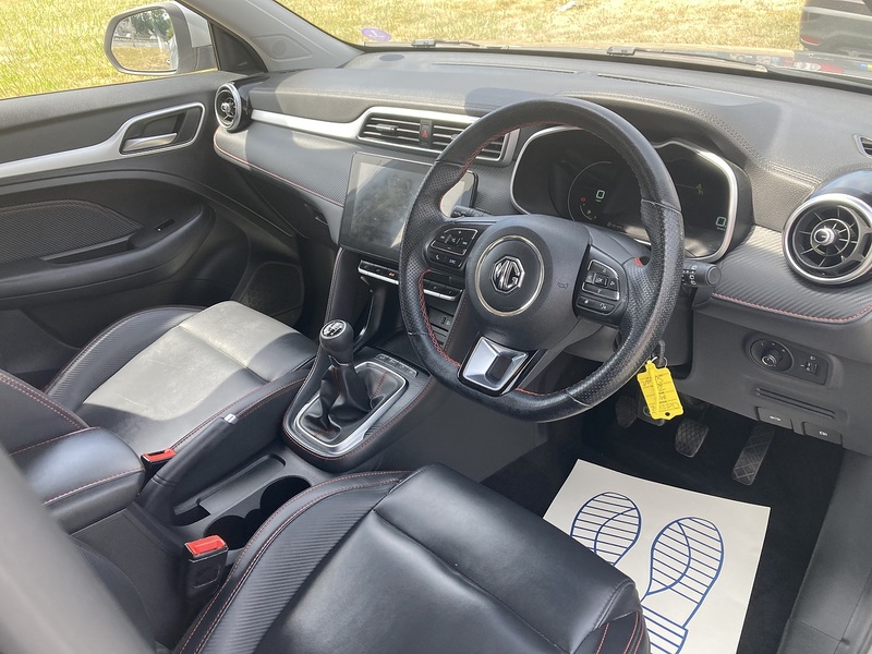 MG 1.5 VTi-TECH Exclusive SUV 5dr Petrol Manual Euro 6 (s/s) (106 ps)