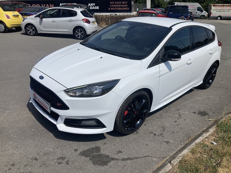 Ford 2.0 TDCi ST-2 Hatchback 5dr Diesel Manual Euro 6 (s/s) (185 ps)