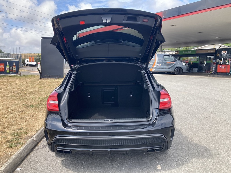 Mercedes-Benz 2.0 GLA45 AMG SUV 5dr Petrol SpdS DCT 4MATIC Euro 6 (s/s) (360 ps)