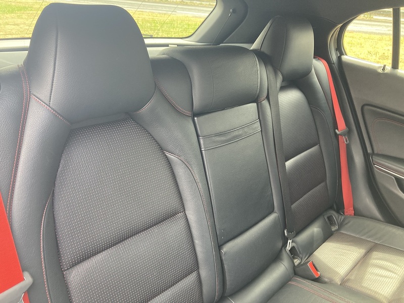 Mercedes-Benz 2.0 GLA45 AMG SUV 5dr Petrol SpdS DCT 4MATIC Euro 6 (s/s) (360 ps)