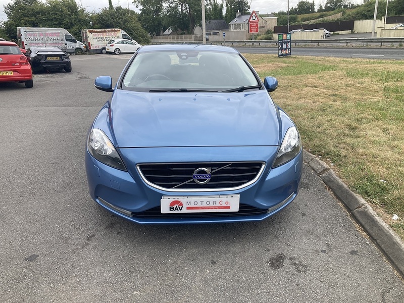 Volvo 1.6 D2 SE Hatchback 5dr Diesel Manual Euro 5 (s/s) (115 ps)