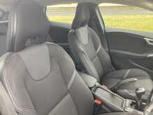 Volvo 1.6 D2 SE Hatchback 5dr Diesel Manual Euro 5 (s/s) (115 ps)