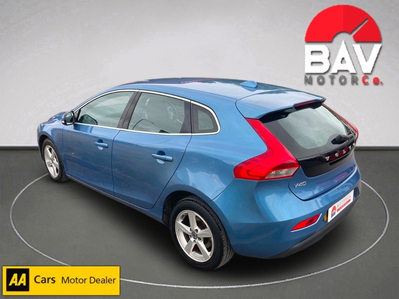 Volvo 1.6 D2 SE Hatchback 5dr Diesel Manual Euro 5 (s/s) (115 ps)
