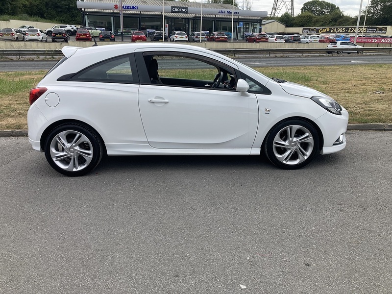 Vauxhall 1.2i SRi VX Line Hatchback 3dr Petrol Manual Euro 6 (70 ps)