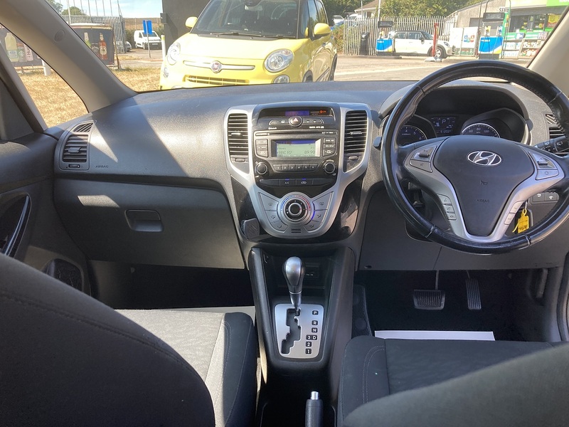 Hyundai 1.6 Style Hatchback 5dr Petrol Auto Euro 5 (123 bhp)