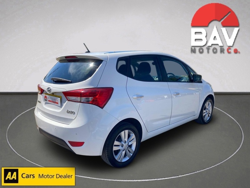 Hyundai 1.6 Style Hatchback 5dr Petrol Auto Euro 5 (123 bhp)