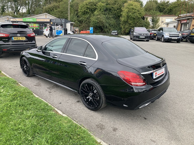 Mercedes-Benz 2.1 C220 BlueTEC AMG Line Saloon 4dr Diesel G-Tronic+ Euro 6 (s/s) (170 ps)