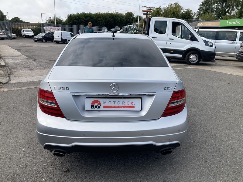 Mercedes-Benz 3.0 C350 CDI V6 BlueEfficiency Sport Saloon 4dr Diesel G-Tronic Euro 5 (s/s) (265 ps)