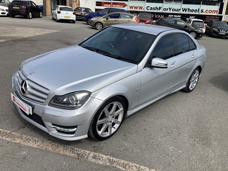 Mercedes-Benz 3.0 C350 CDI V6 BlueEfficiency Sport Saloon 4dr Diesel G-Tronic Euro 5 (s/s) (265 ps)