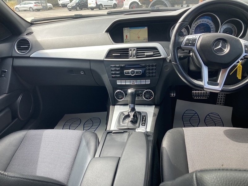 Mercedes-Benz 3.0 C350 CDI V6 BlueEfficiency Sport Saloon 4dr Diesel G-Tronic Euro 5 (s/s) (265 ps)