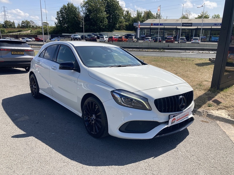 Mercedes-Benz 1.5 A180d AMG Line (Premium) Hatchback 5dr Diesel Manual Euro 6 (s/s) (109 ps)