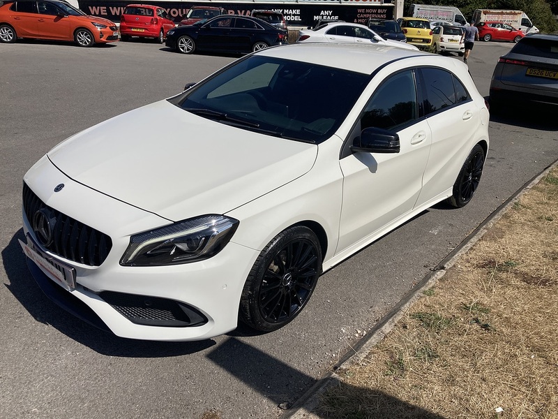 Mercedes-Benz 1.5 A180d AMG Line (Premium) Hatchback 5dr Diesel Manual Euro 6 (s/s) (109 ps)