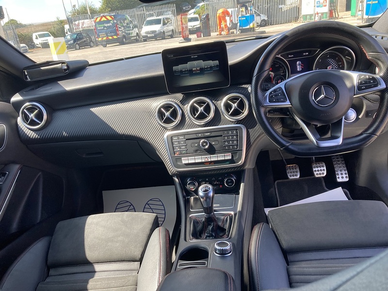 Mercedes-Benz 1.5 A180d AMG Line (Premium) Hatchback 5dr Diesel Manual Euro 6 (s/s) (109 ps)