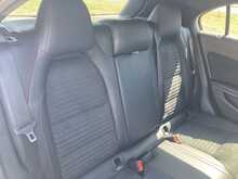 Mercedes-Benz 1.5 A180d AMG Line (Premium) Hatchback 5dr Diesel Manual Euro 6 (s/s) (109 ps)