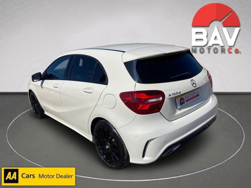 Mercedes-Benz 1.5 A180d AMG Line (Premium) Hatchback 5dr Diesel Manual Euro 6 (s/s) (109 ps)