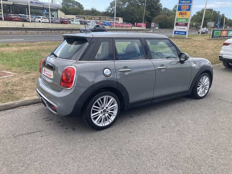 MINI 2.0 Cooper S Hatchback 5dr Petrol Auto Euro 6 (s/s) (192 ps)