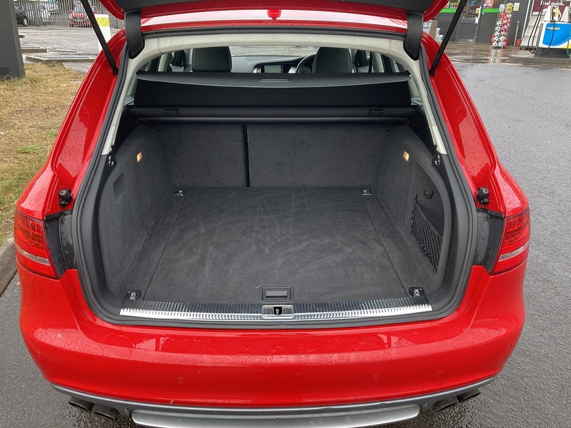 Audi 3.0 TFSI V6 Estate 5dr Petrol S Tronic quattro Euro 5 (333 ps)